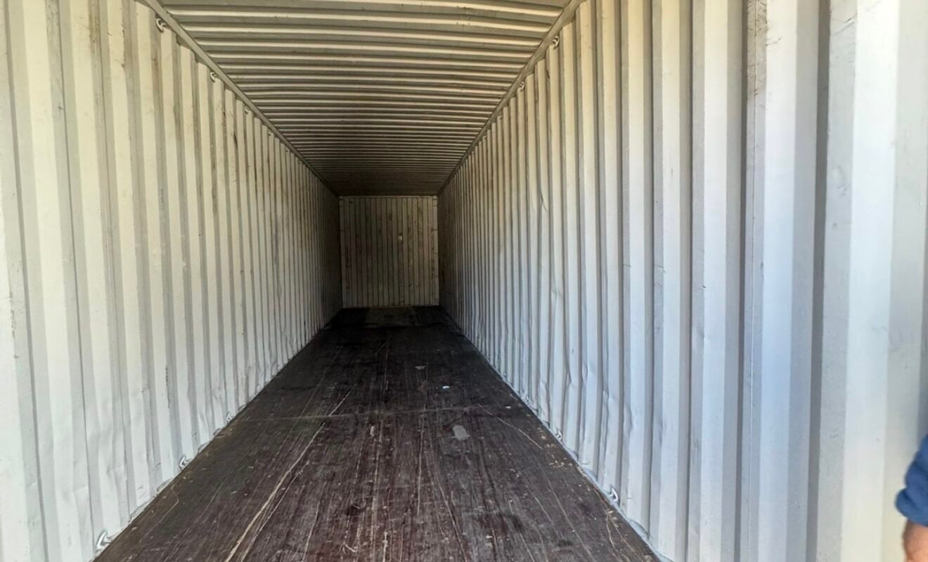 Bodegaje mayorista con Dry 40′