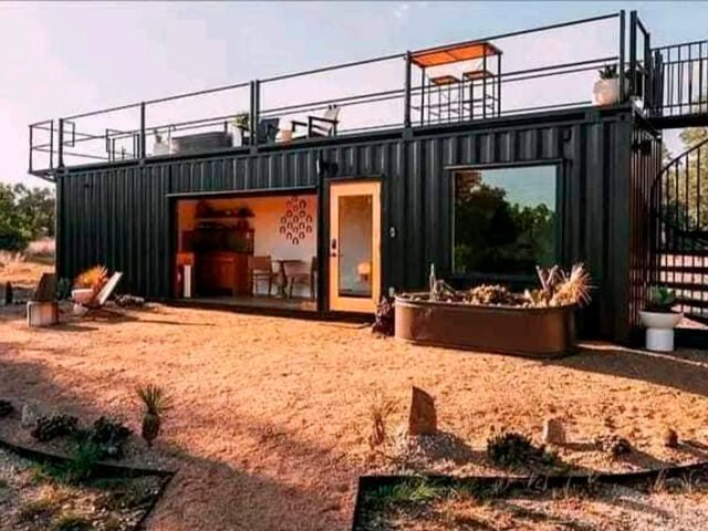 Casa contenedor Home DRY 2040 con terraza en el techo